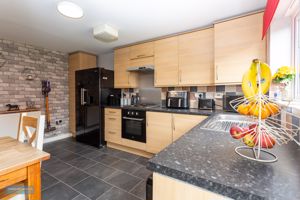 Kitchen- click for photo gallery